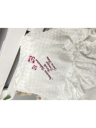 Kelebek Motifli Yazılı Battaniye 2